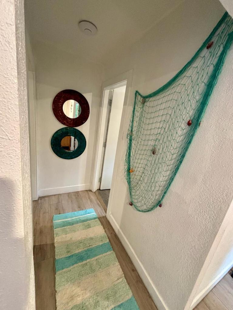Nice Queen Bedroom - Best Location In Miami - Luggage Storage Service, Parking And Laundry エクステリア 写真