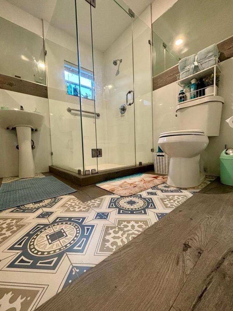 Nice Queen Bedroom - Best Location In Miami - Luggage Storage Service, Parking And Laundry エクステリア 写真